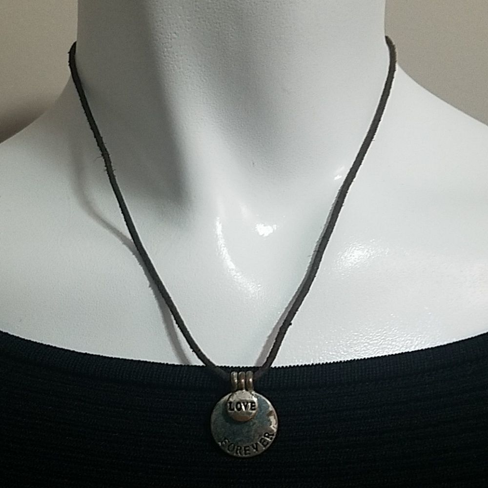 American Eagle Outfitters Love Forever Necklace